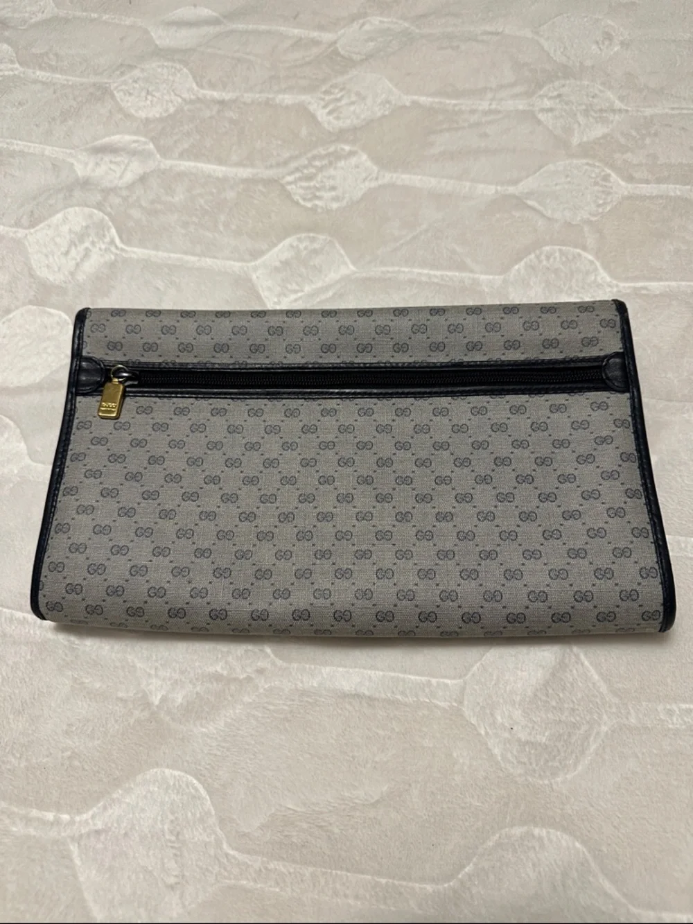 Gucci Gray Monogram Continental Clutch with Black Trim - Picture 4 of 4